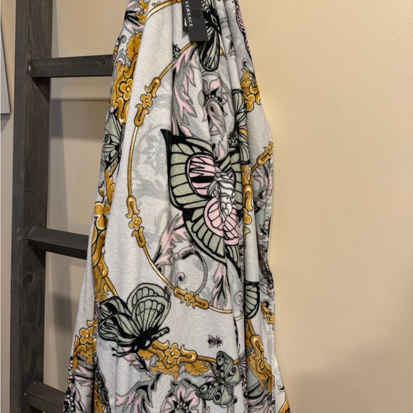 Woman reversible Versace robe - Picture 1 of 2